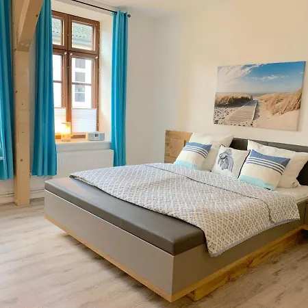 Eira Am Schleswiger Dom Daire *