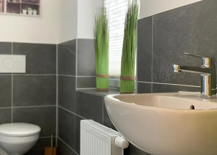 Eira Am Schleswiger Dom * Schleswig